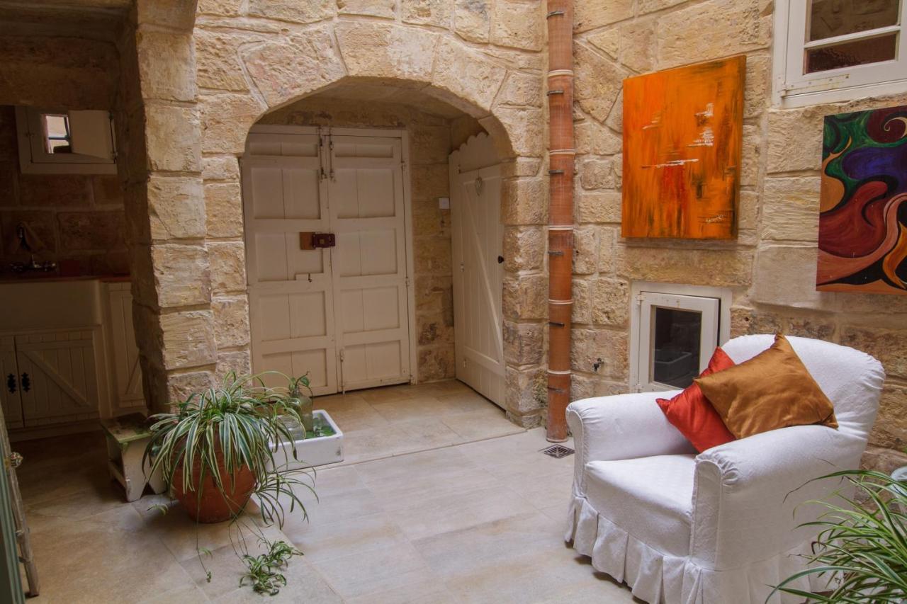 Town House Steeped In History Rabat Exterior foto