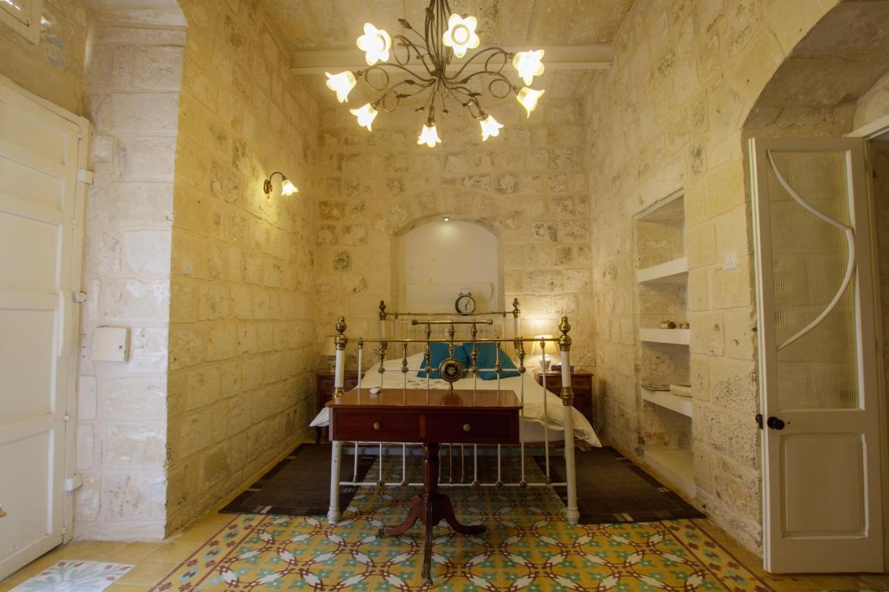 Town House Steeped In History Rabat Exterior foto