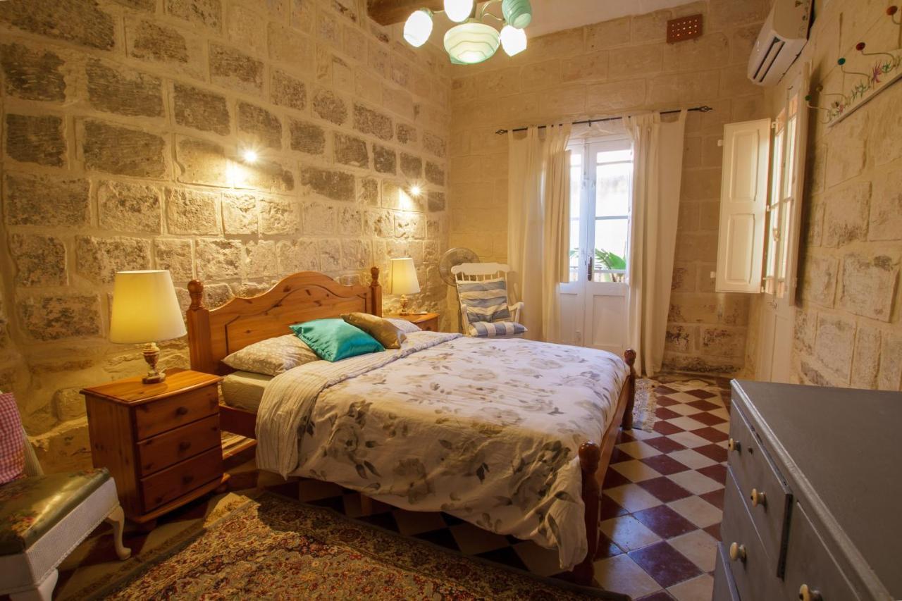 Town House Steeped In History Rabat Exterior foto